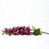 Gałązka jedwabnego kwiatu w slajuu fioletowo-fioletowym o dłognyi 85 cm